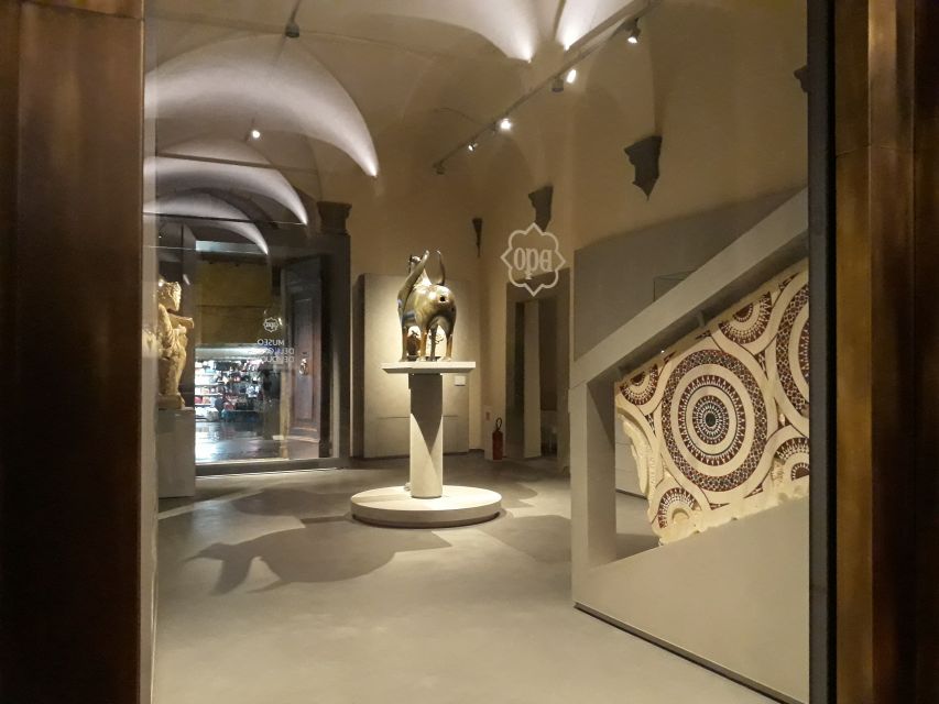 Exhibition room: THE ISLAMIC ROOM